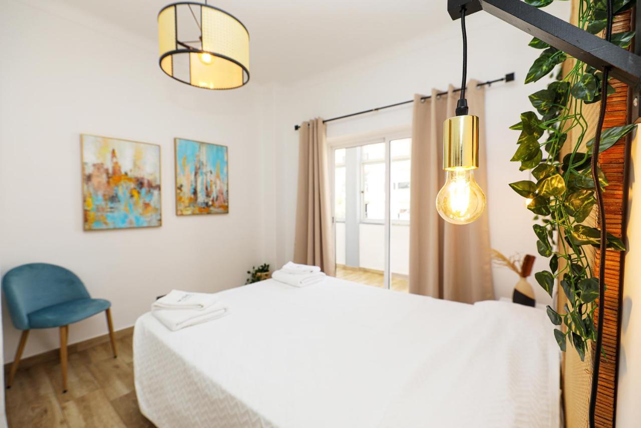 A42 - Trindade Apartment In Лагуш Экстерьер фото