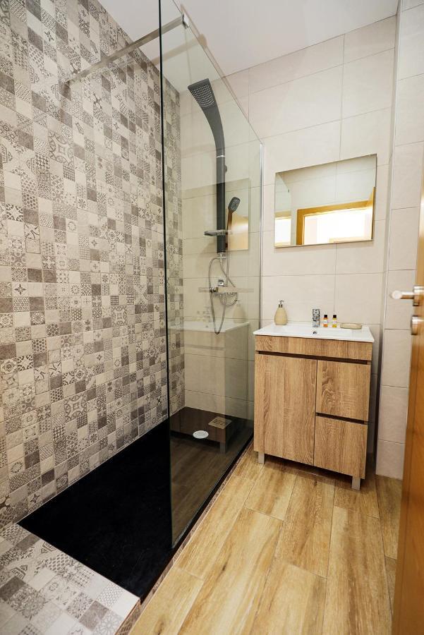 A42 - Trindade Apartment In Лагуш Экстерьер фото