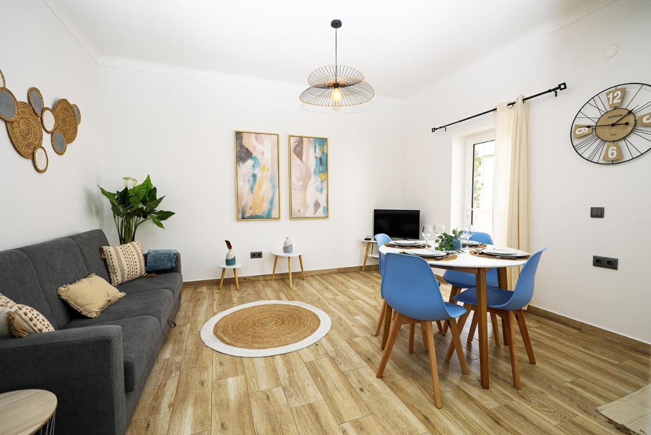 A42 - Trindade Apartment In Лагуш Экстерьер фото