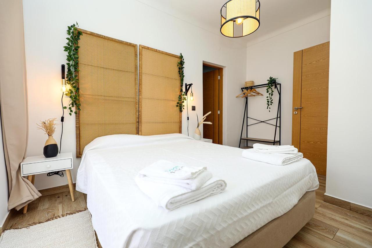 A42 - Trindade Apartment In Лагуш Экстерьер фото